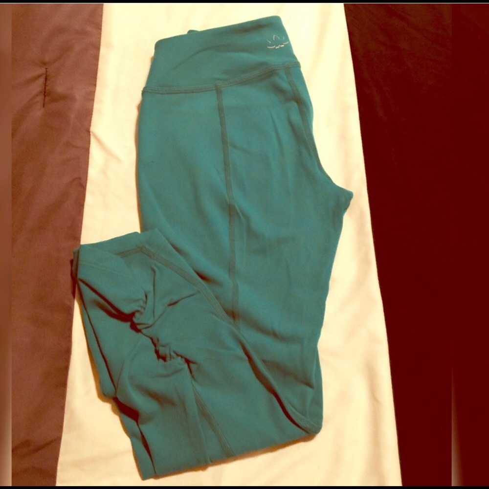 Beyond yoga crop legging